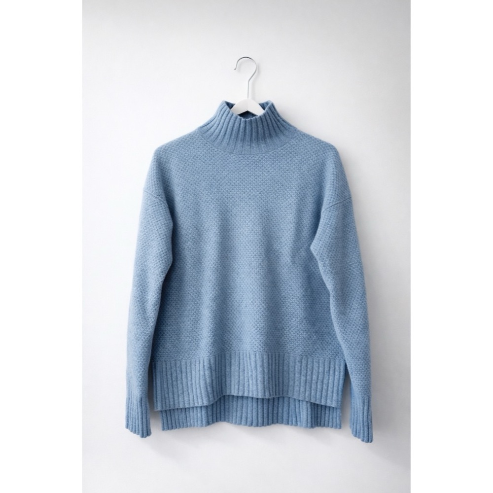 Everlane Women’s Wool Cashmere Honeycomb Funnel Sweater Light Blue XS